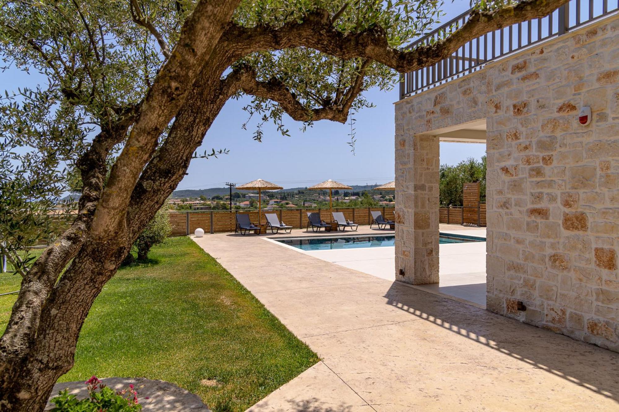 Del Norte Villa *